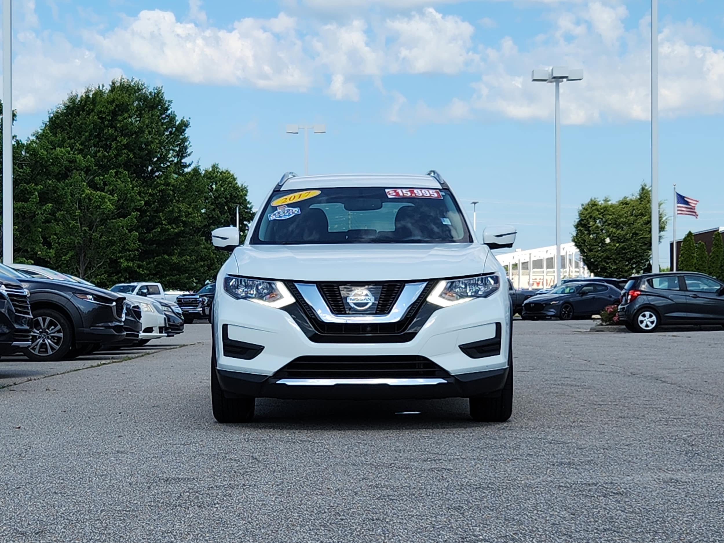 Used 2017 Nissan Rogue SV with VIN KNMAT2MT9HP582811 for sale in Wilson, NC