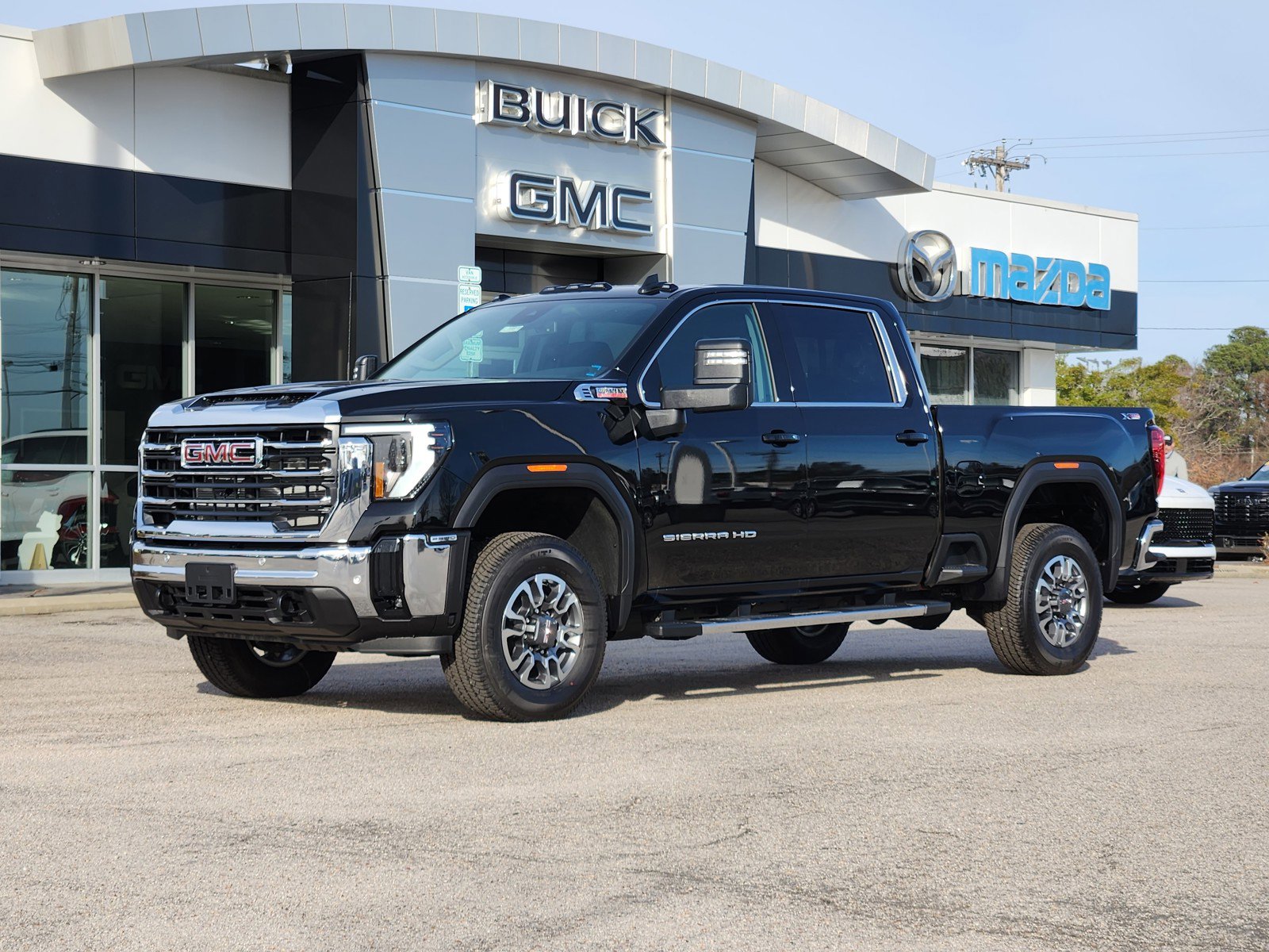 2025 Gmc Sierra 2500 HD SLE photo 3