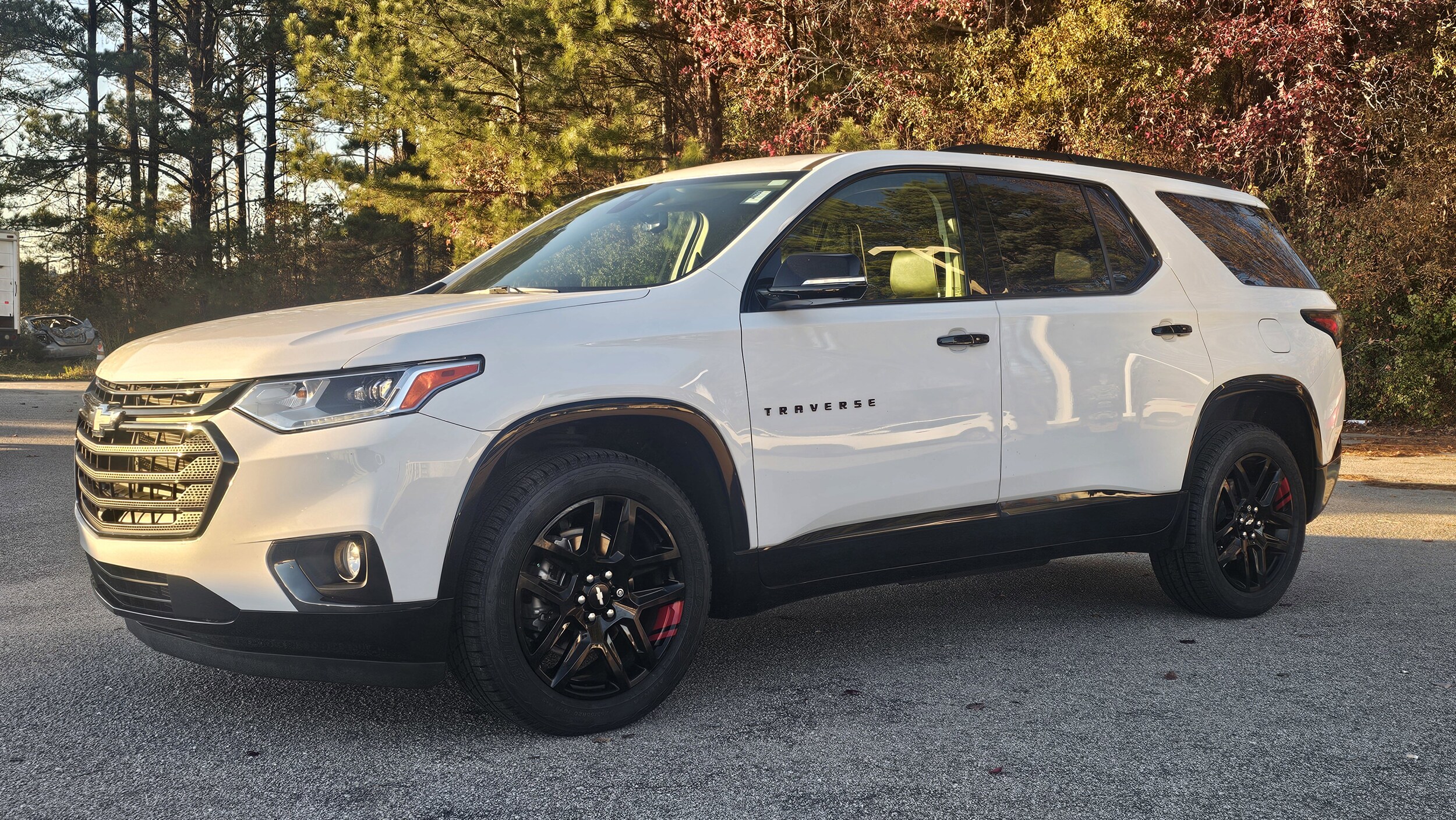 2021 Chevrolet Traverse Premier photo 3