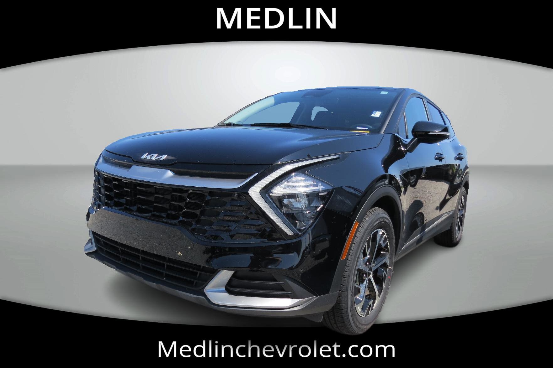 2023 Kia Sportage EX photo 3