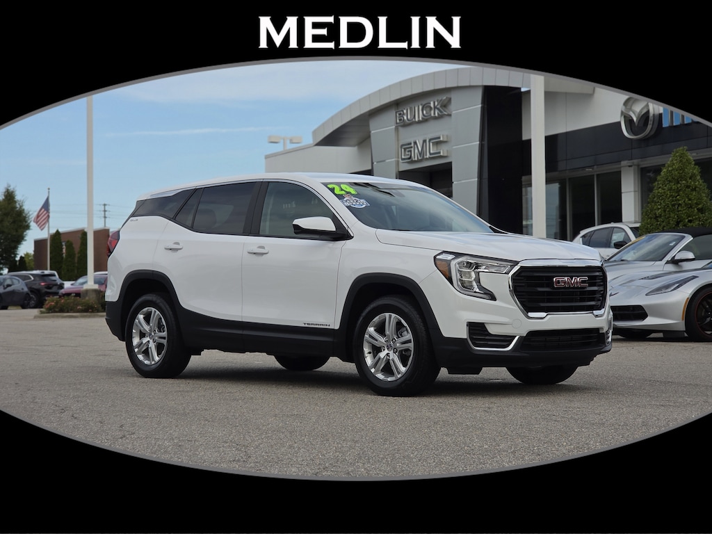 Used 2024 GMC Terrain SLE Sport Utility