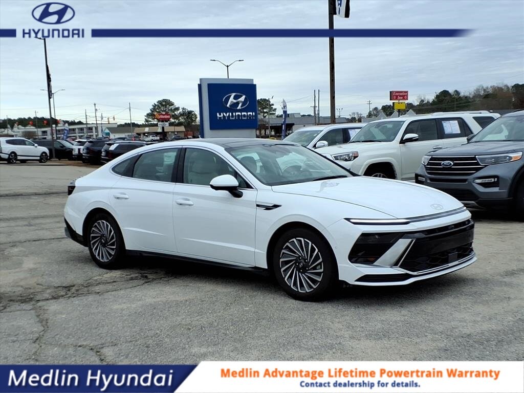 Used 2025 Hyundai Sonata Hybrid Limited 4dr Car