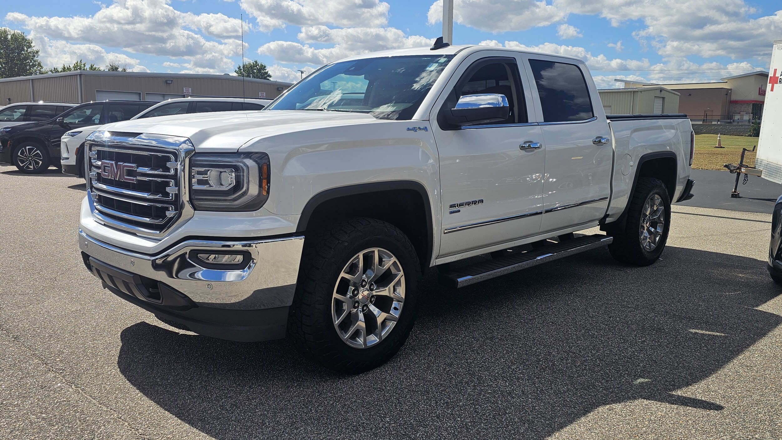 2018 Gmc Sierra 1500 SLT photo 3