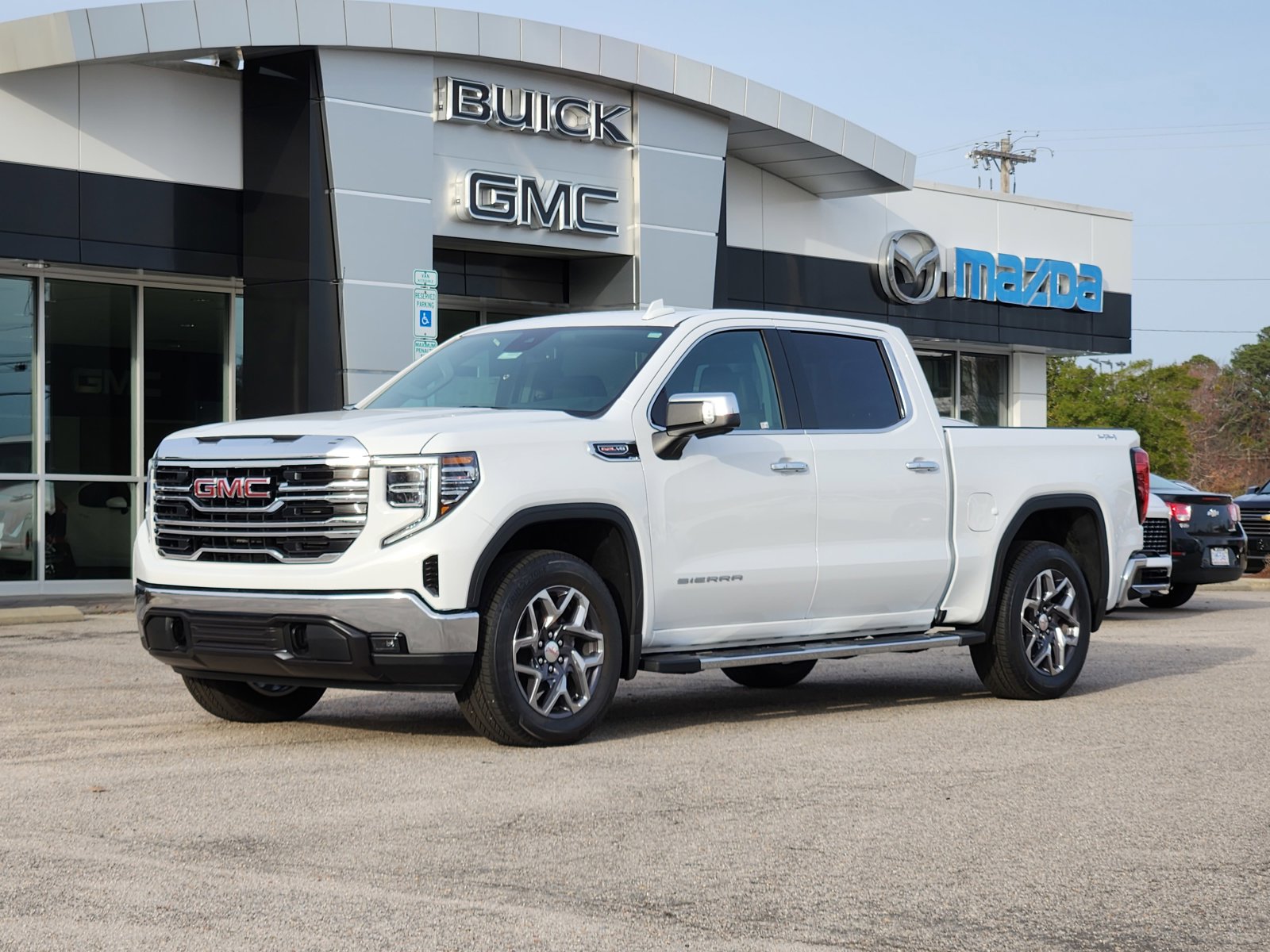 2025 Gmc Sierra 1500 SLT photo 3