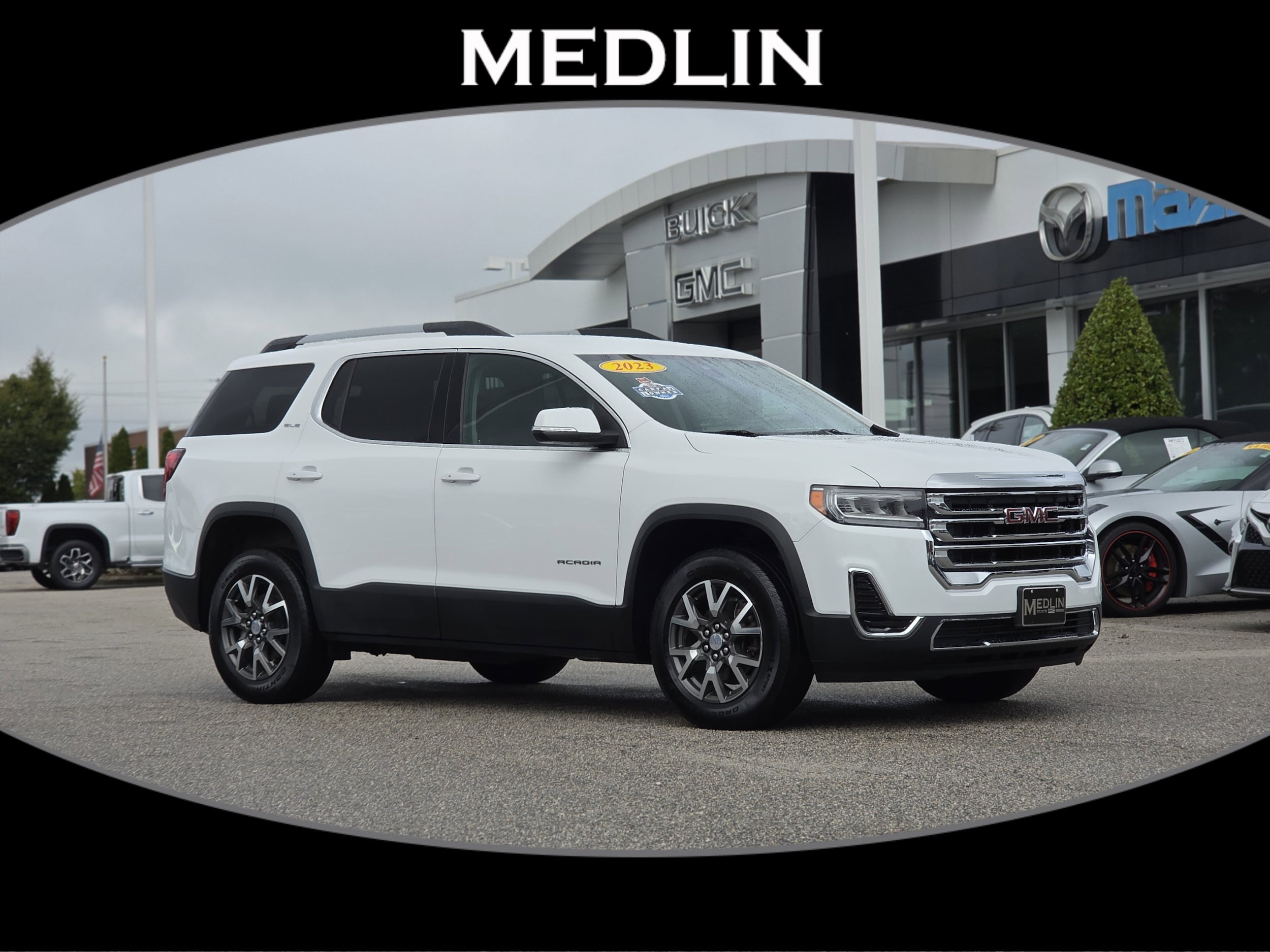 2023 GMC Acadia SLE's photo