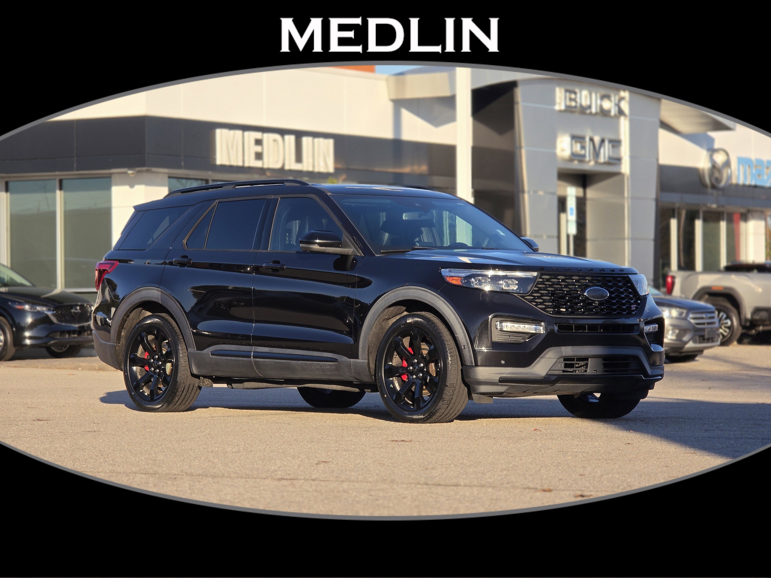 2020 Ford Explorer ST's photo