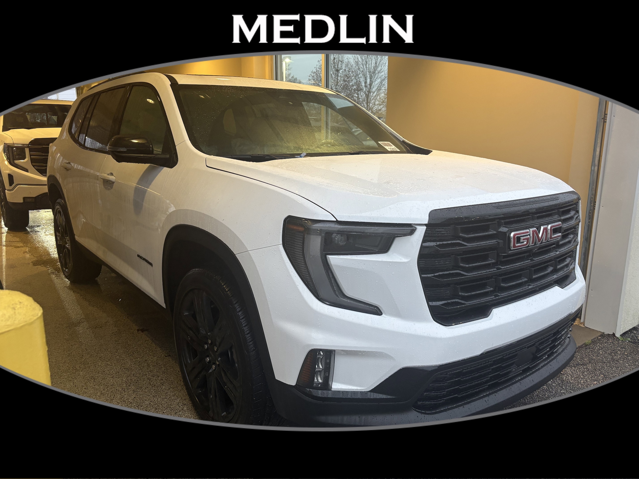 2026 GMC Acadia Elevation's photo
