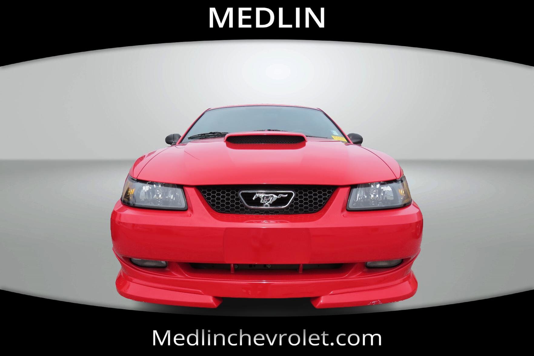 2002 Ford Mustang GT Deluxe photo 2