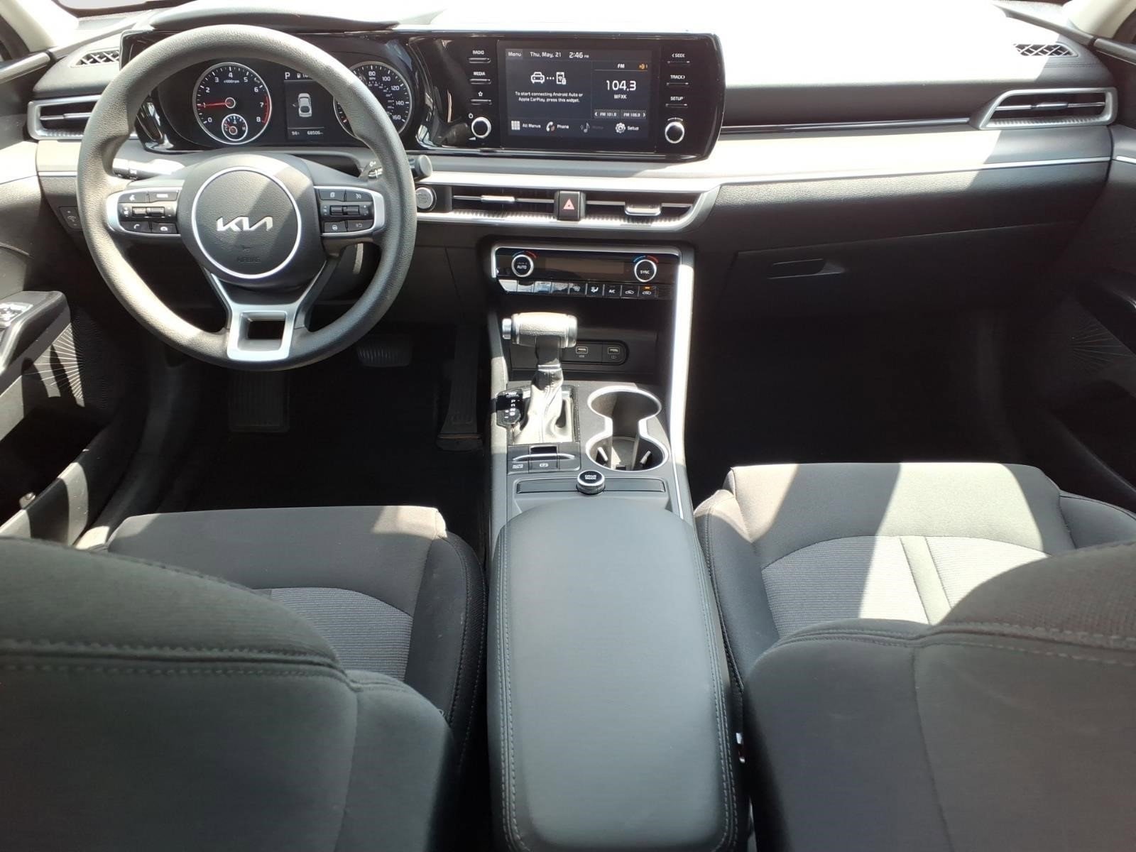 View vehicle photo 7