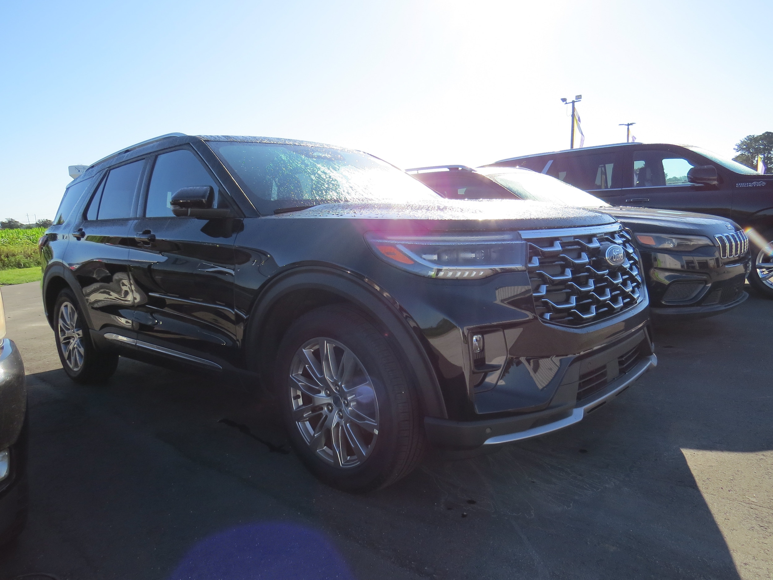 2025 Ford Explorer Platinum RWD   