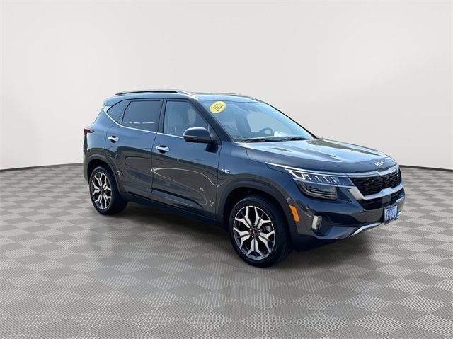 Used 2022 Kia Seltos SX with VIN KNDETCA26N7252591 for sale in Wheat Ridge, CO