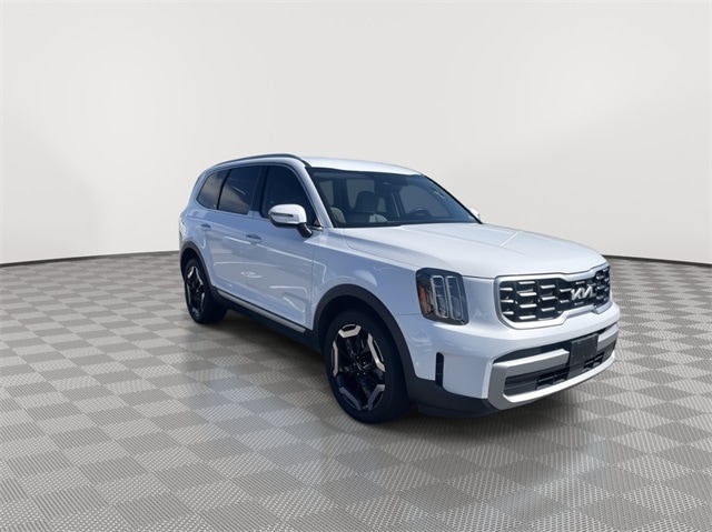 Used 2023 Kia Telluride S with VIN 5XYP6DGC3PG405469 for sale in Wheat Ridge, CO