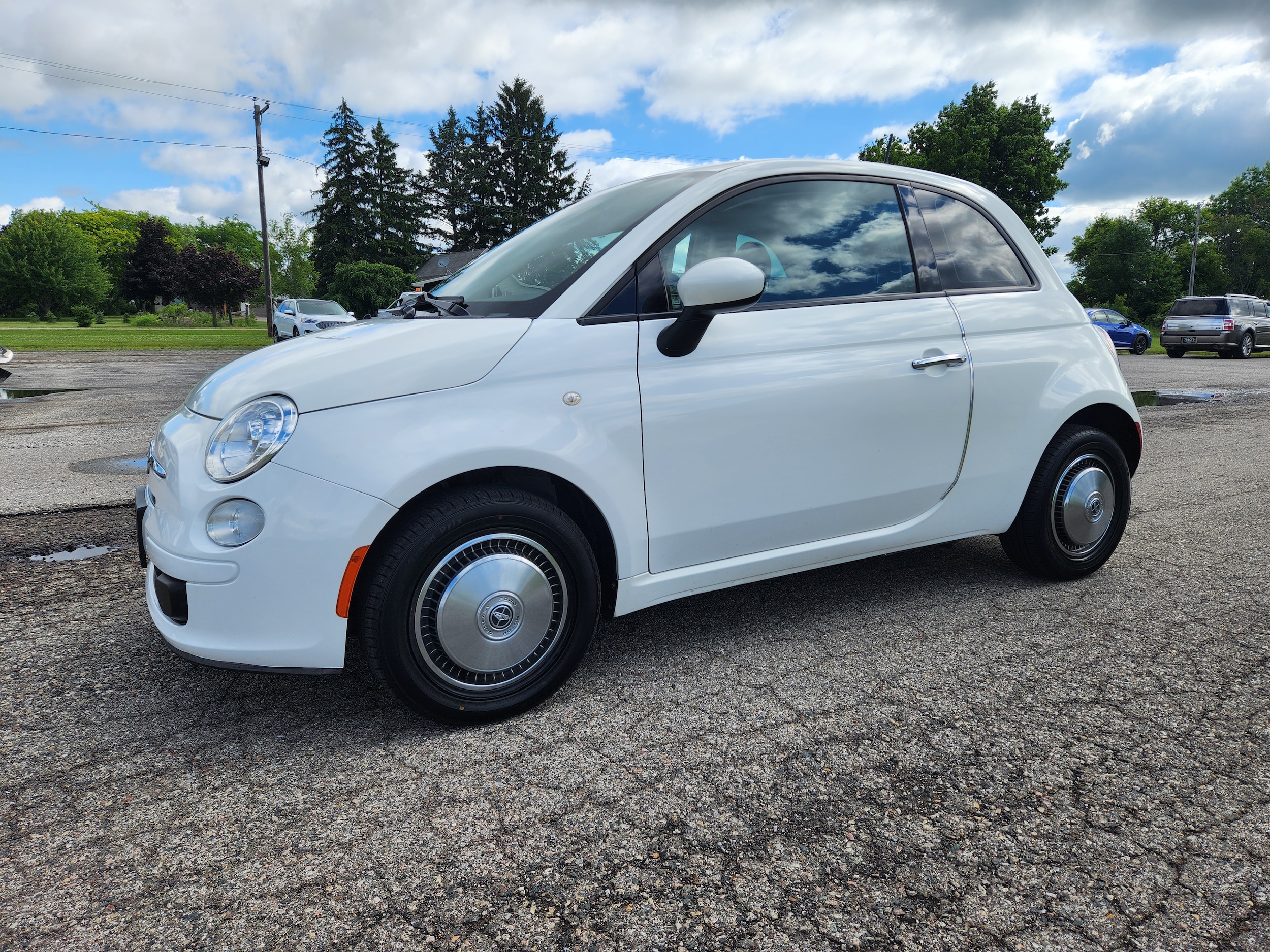 2015 FIAT 500 Pop's photo