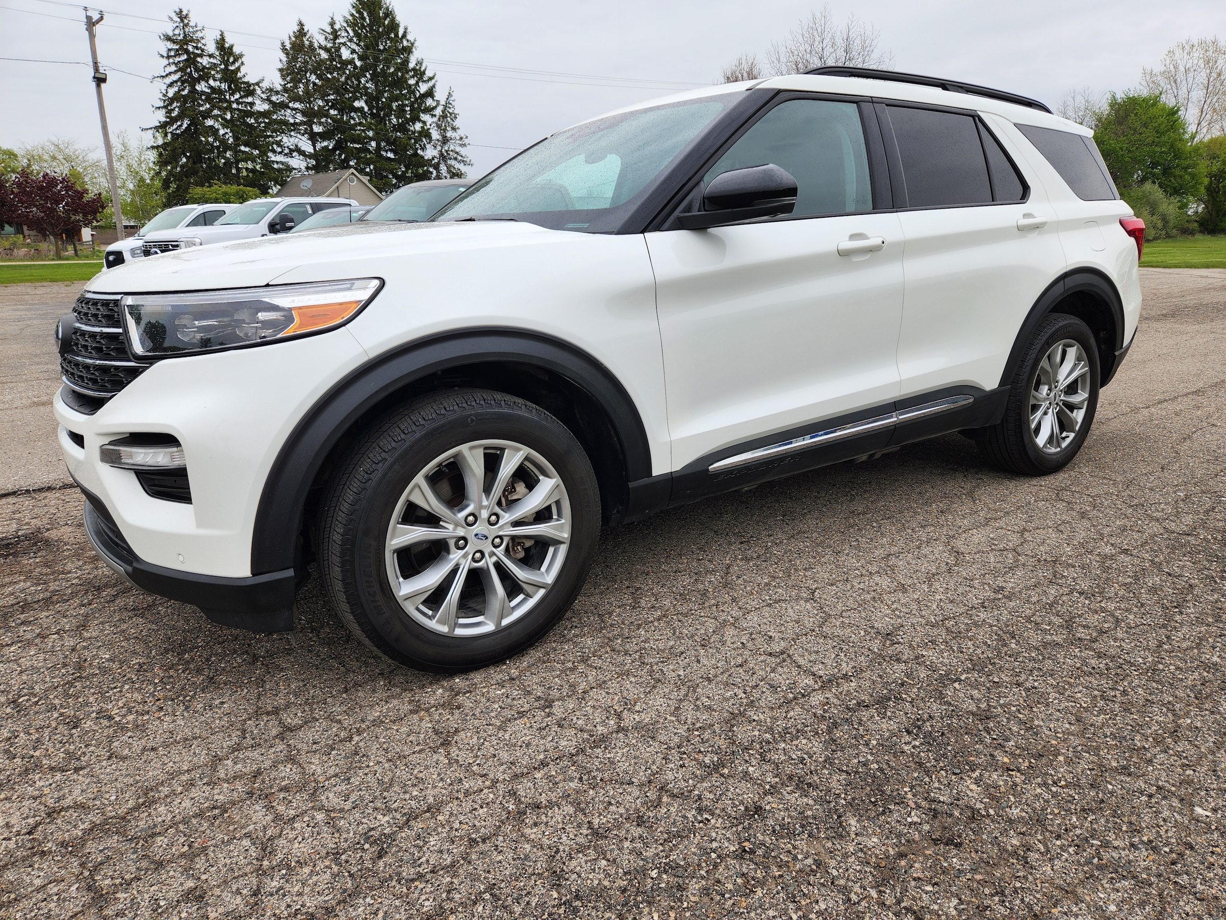 2023 Ford Explorer XLT 4WD's photo