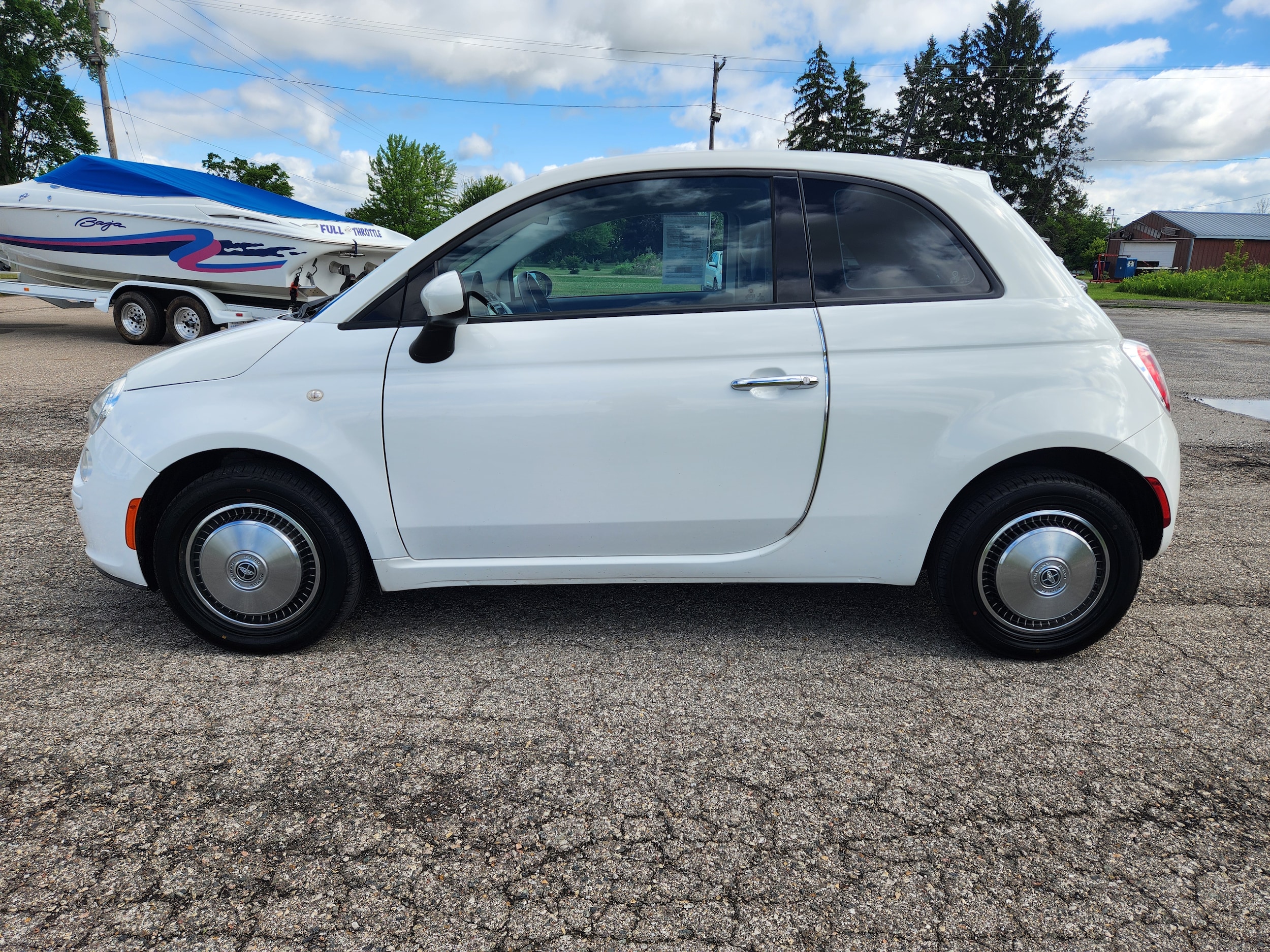 Used 2015 FIAT 500 Pop with VIN 3C3CFFAR2FT527890 for sale in Chesaning, MI