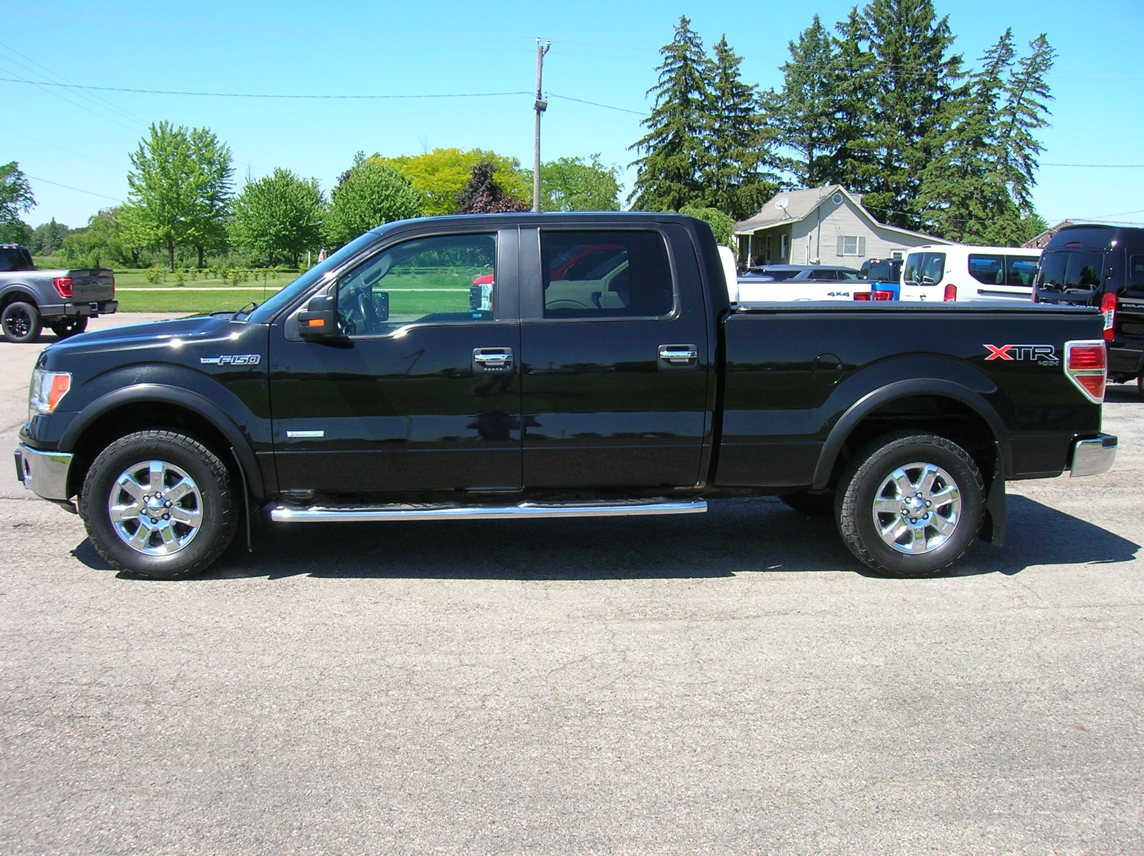 Used 2013 Ford F-150 XLT with VIN 1FTFW1ET3DFD28517 for sale in Chesaning, MI