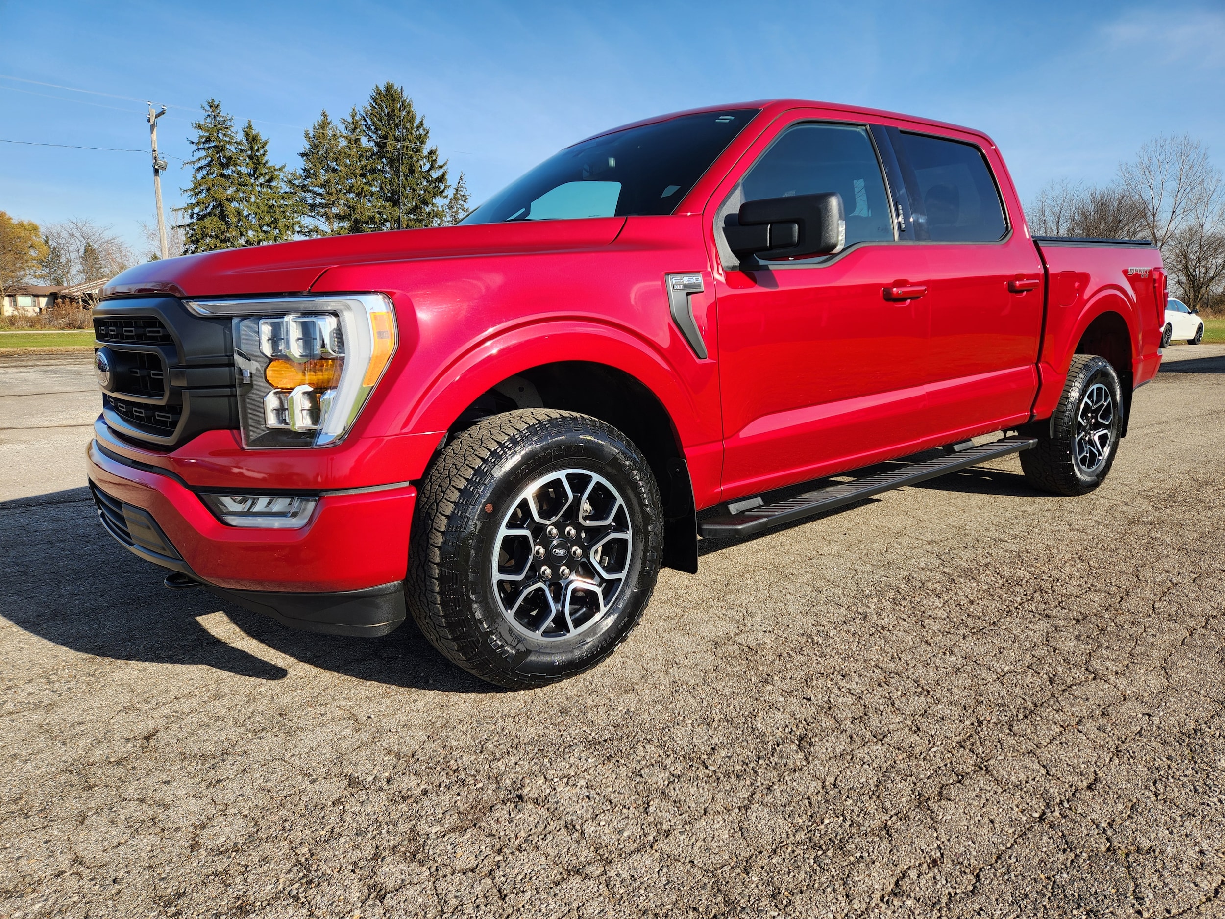 2022 Ford F-150 XLT Truck SuperCrew Cab