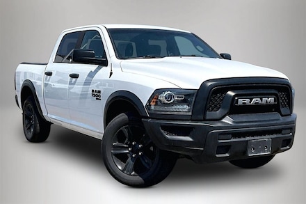 2024 Ram 1500 Classic SLT Truck Crew Cab