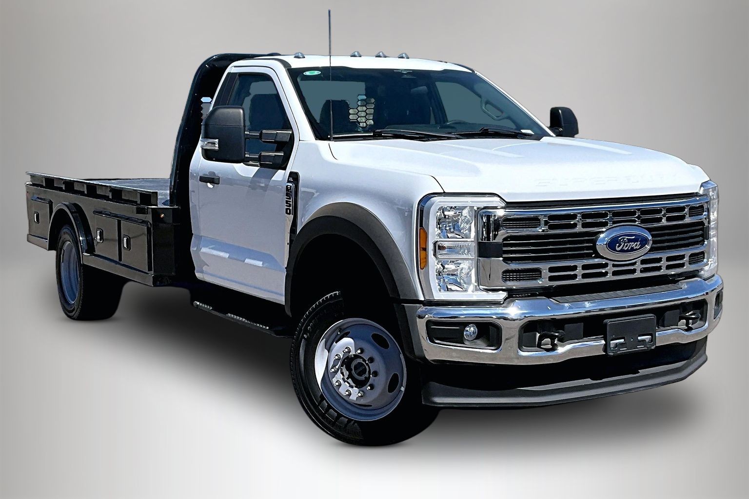 2023 Ford F-550 Super Duty Chassis Cab