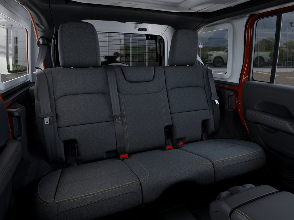 2025 Jeep Wrangler 4-Door Sahara - Photo 15