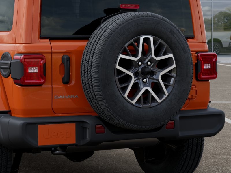 2025 Jeep Wrangler 4-Door Sahara - Photo 13