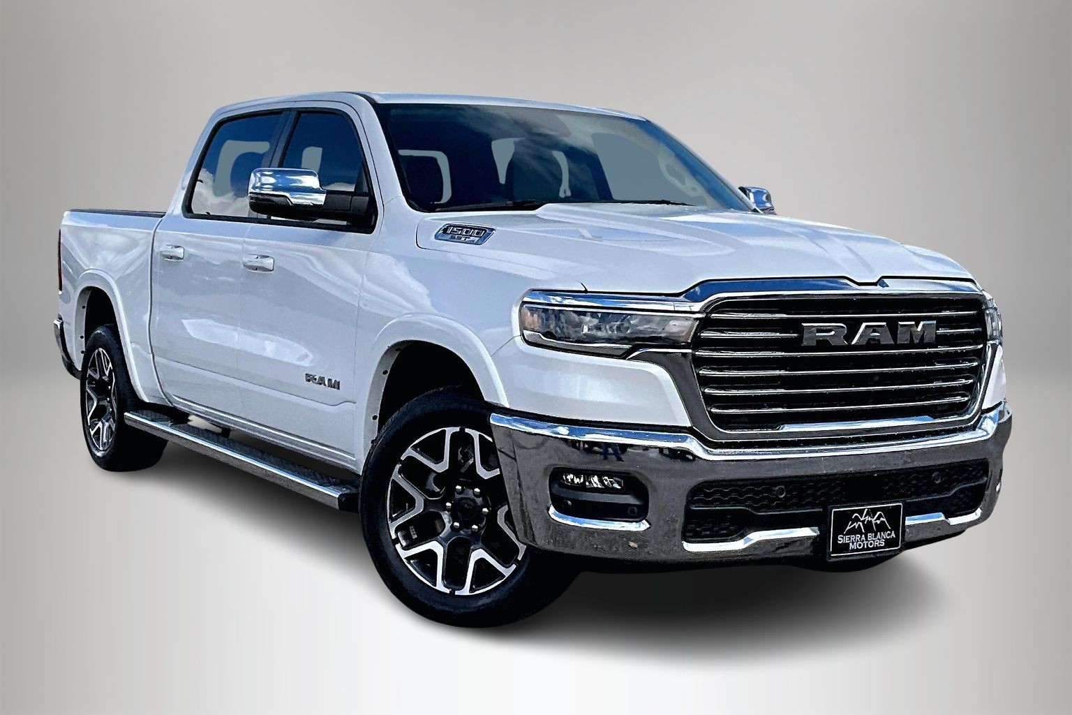 2025 RAM Ram 1500 Pickup Laramie's photo