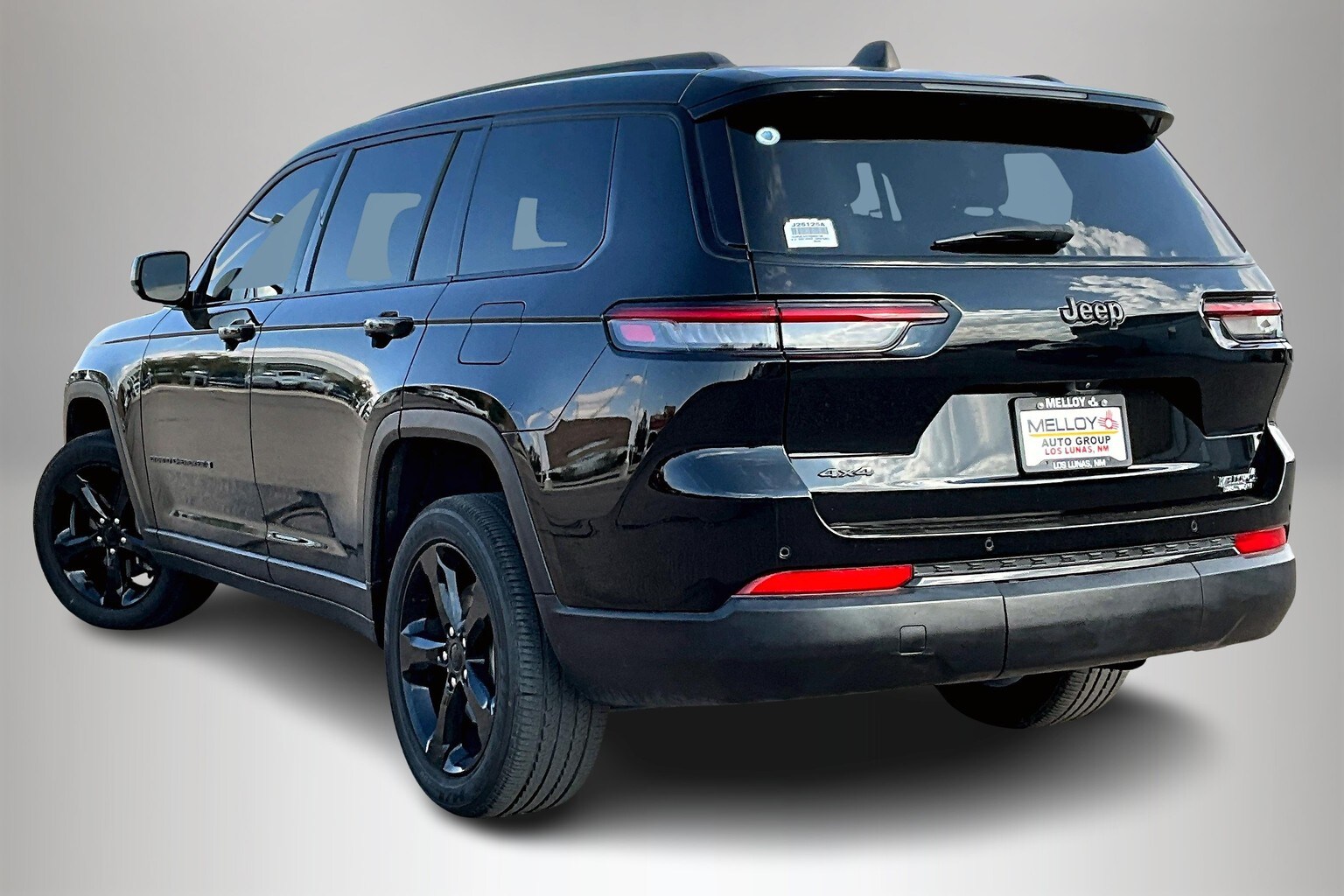 2024 Jeep Grand Cherokee Laredo photo 4