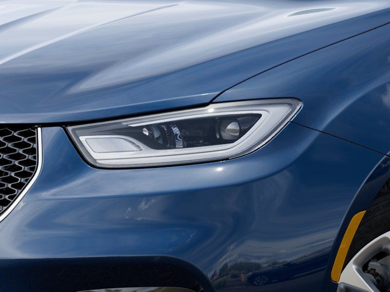 2025 Chrysler Pacifica Select - Photo 10