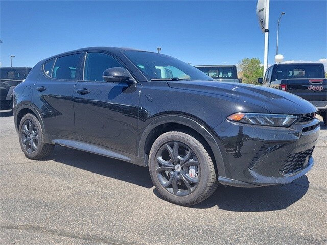 2024 Dodge Hornet R/T Plus photo 3