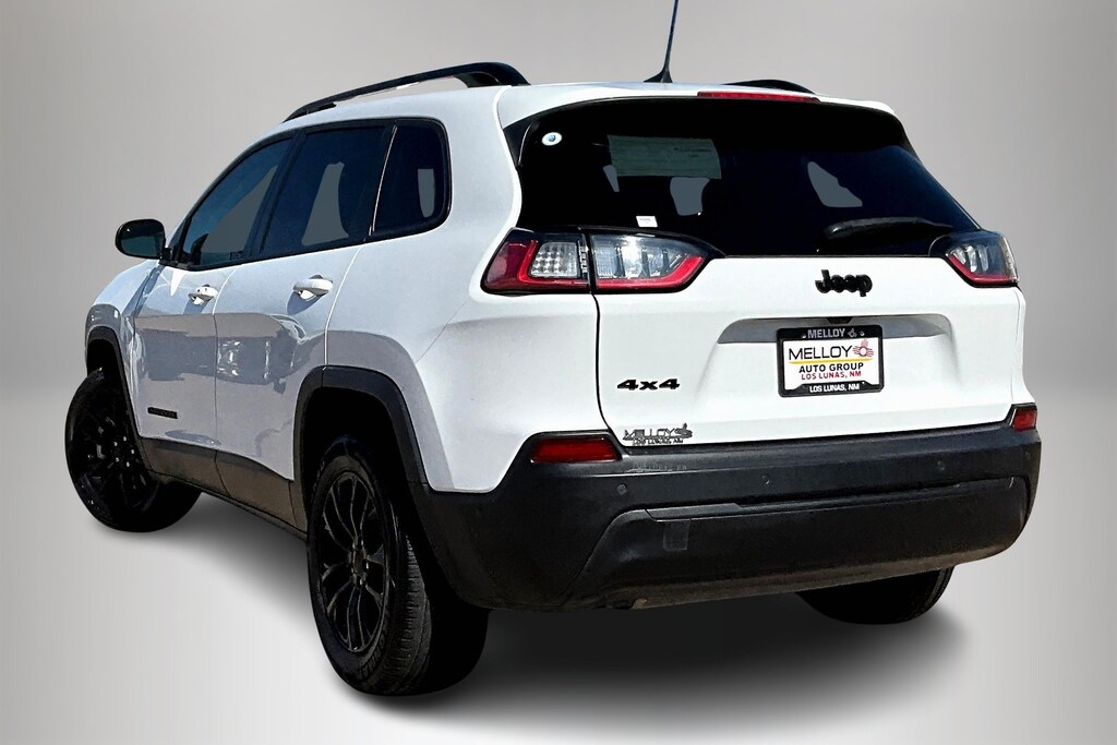 Used 2023 Jeep Cherokee Altitude Lux SUV