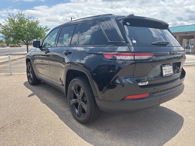 Used 2023 Jeep Grand Cherokee Limited with VIN 1C4RJHBG5PC523875 for sale in Los Lunas, NM