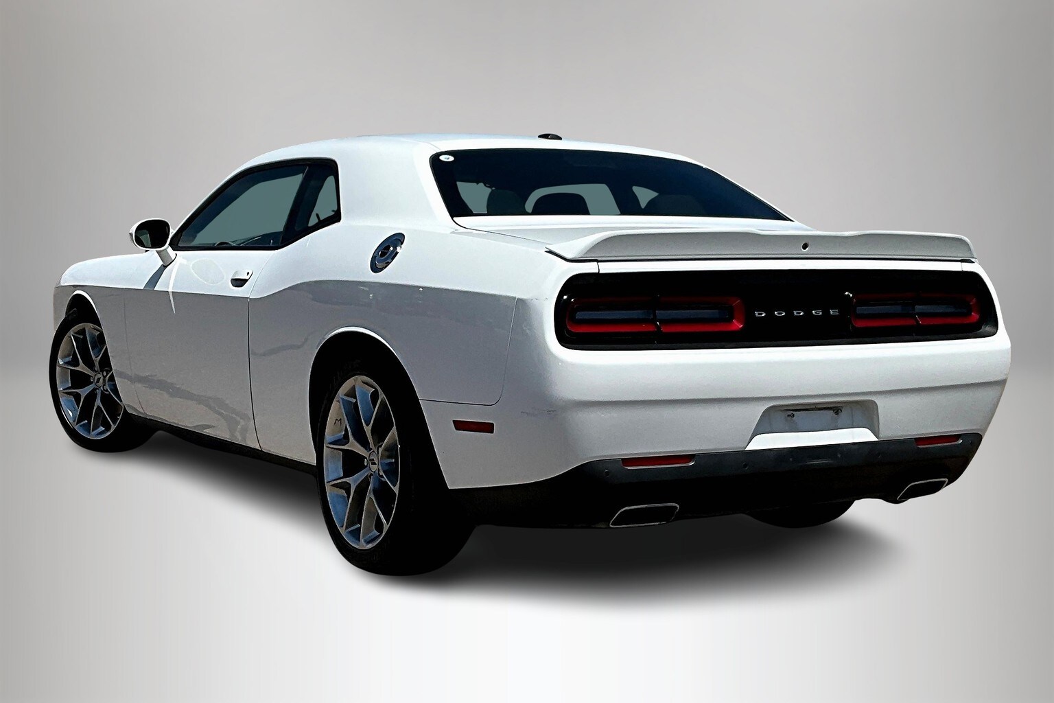 2022 Dodge Challenger GT photo 4