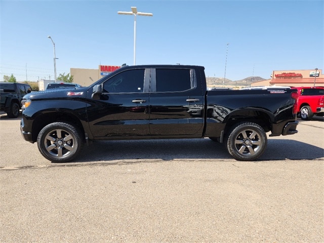 Used 2022 Chevrolet Silverado 1500 Custom with VIN 3GCPDCEK4NG641959 for sale in Los Lunas, NM