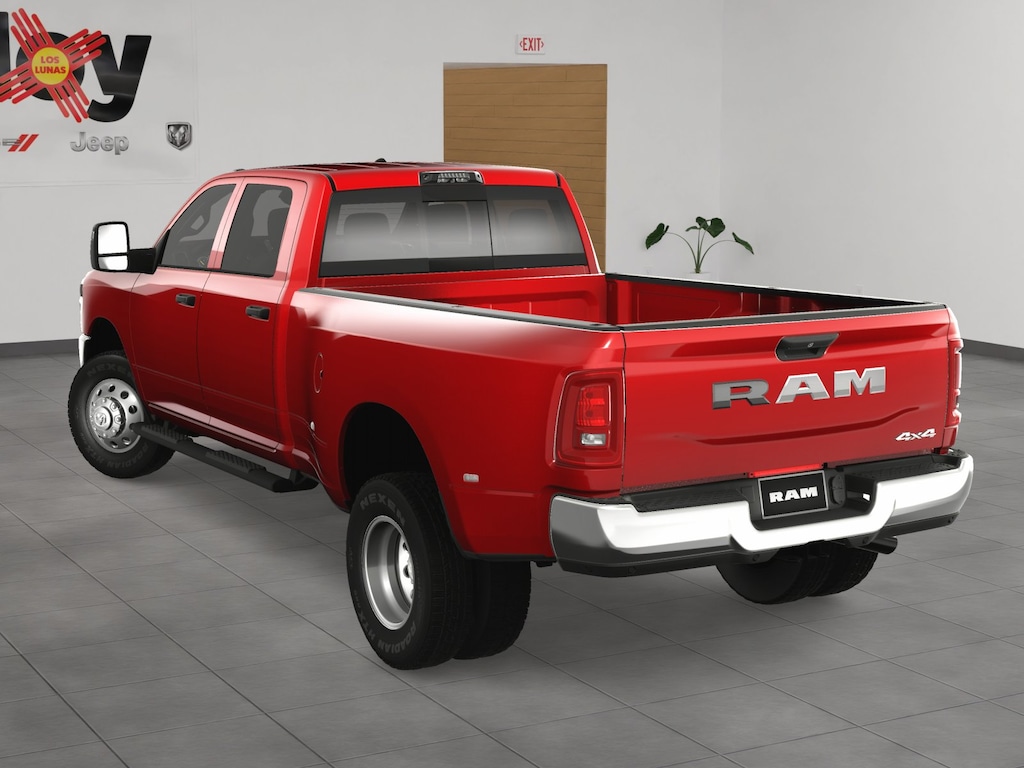 New 2025 Ram 3500 TRADESMAN CREW CAB 4X4 8' BOX Pickup