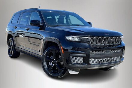 2023 Jeep Grand Cherokee L Laredo SUV