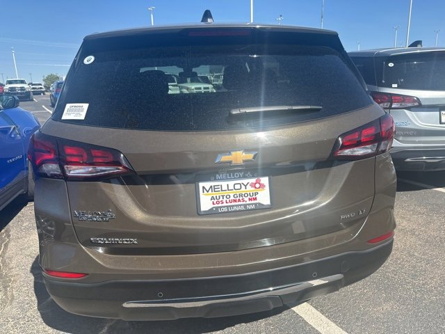 2024 Chevrolet Equinox LT photo 3