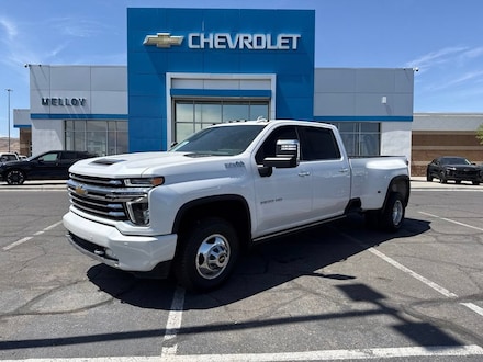 2022 Chevrolet Silverado 3500 HD High Country Truck Crew Cab