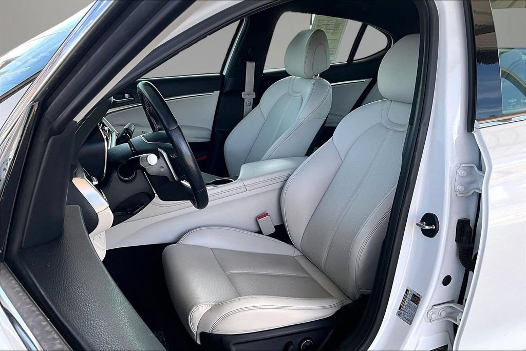 2025 GENESIS G70 Standard - Photo 21