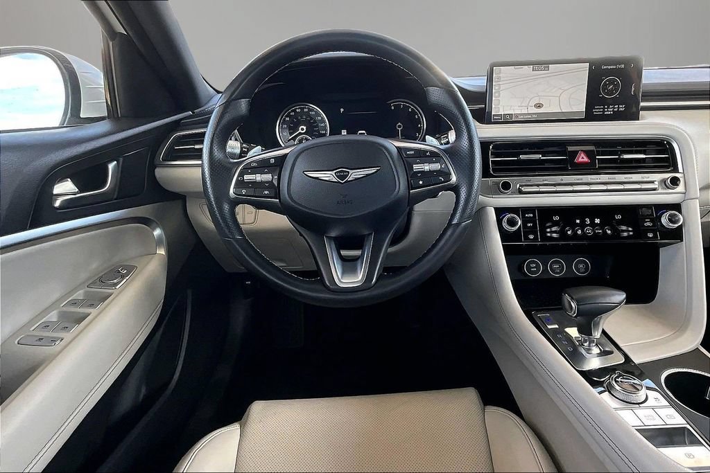 2025 GENESIS G70 Standard - Photo 8