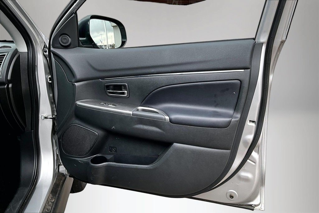 2024 Mitsubishi Outlander Sport S - Photo 26
