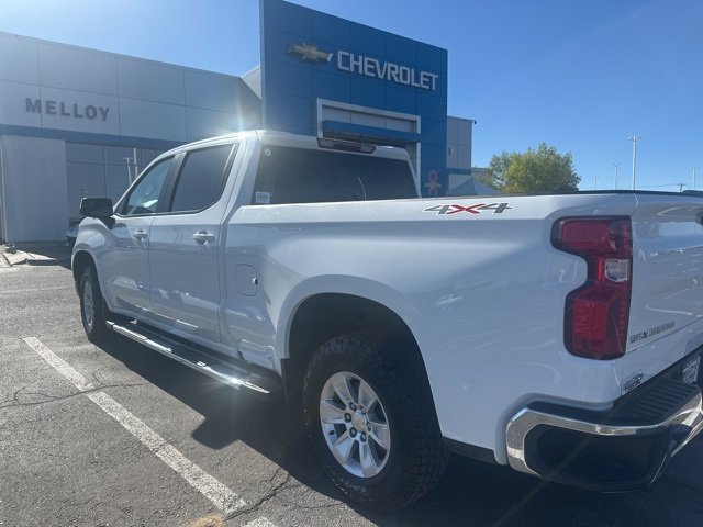 2022 Chevrolet Silverado 1500 LT photo 3