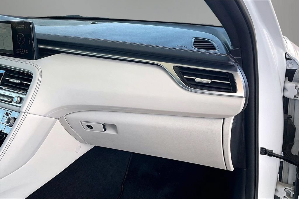 2025 GENESIS G70 Standard - Photo 26