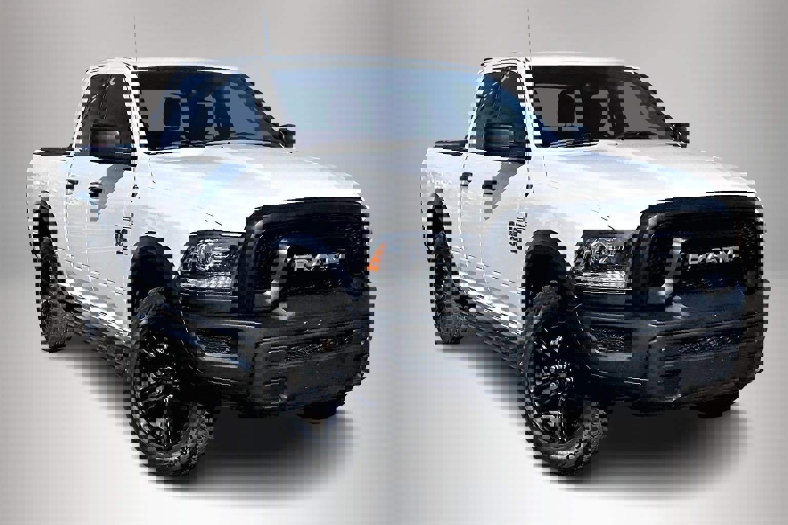 2024 RAM Ram 1500 Classic Warlock's photo