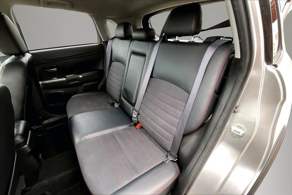 2024 Mitsubishi Outlander Sport S - Photo 20
