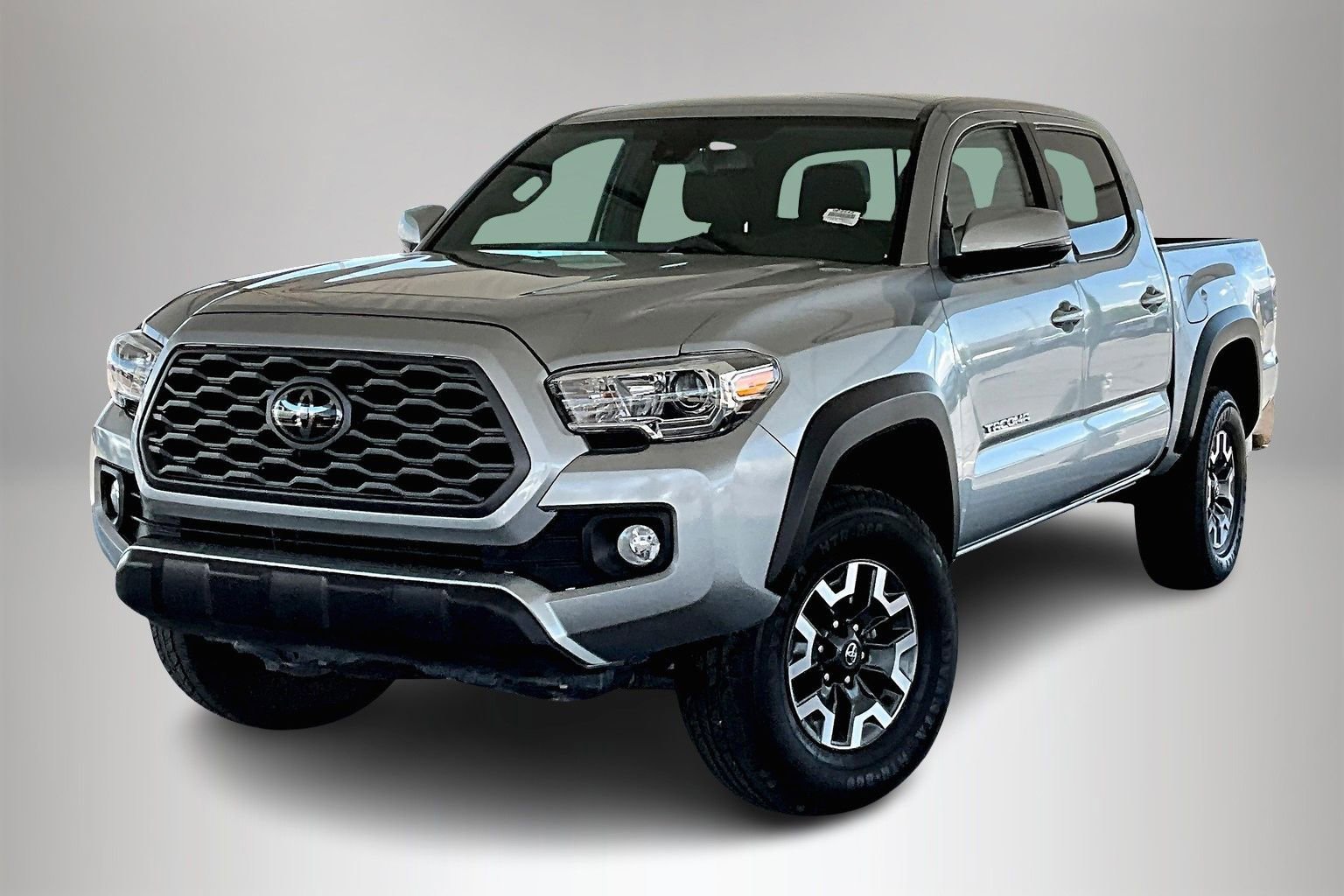 2023 Toyota Tacoma TRD V6 photo 3