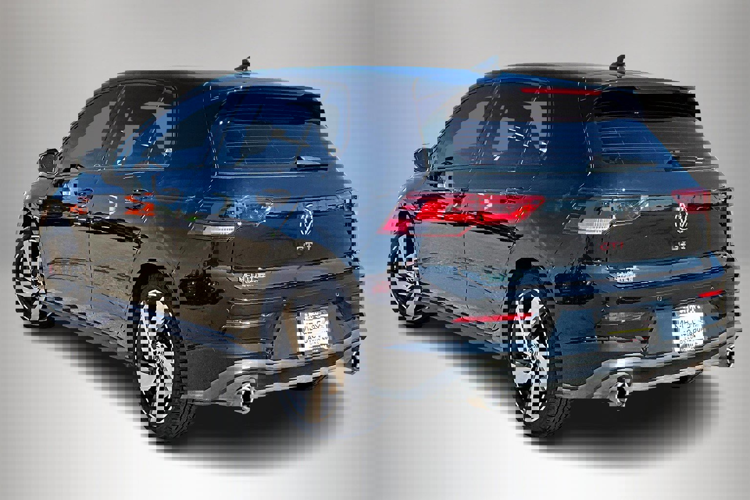 2024 Volkswagen Golf GTI 380 S photo 4