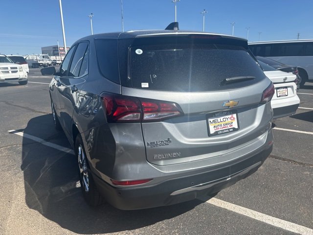 2024 Chevrolet Equinox LT photo 2
