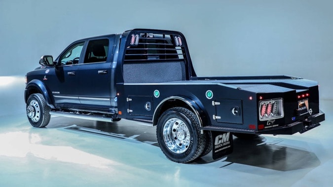 700 × 394