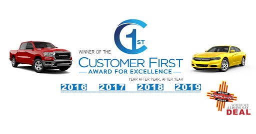 700 × 367