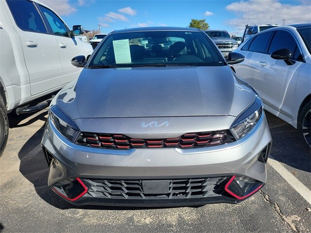 2023 Kia Forte GT-Line photo 2